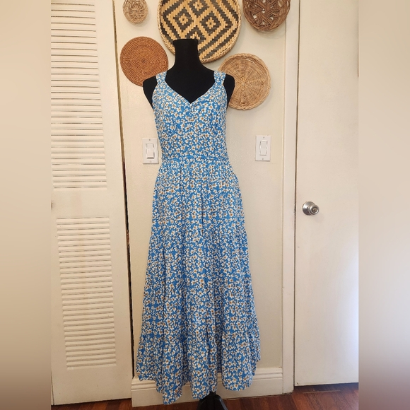 LAST ONE! Blue Daisy Floral Maxi Dress With A Tie Back - Picture 6 of 11